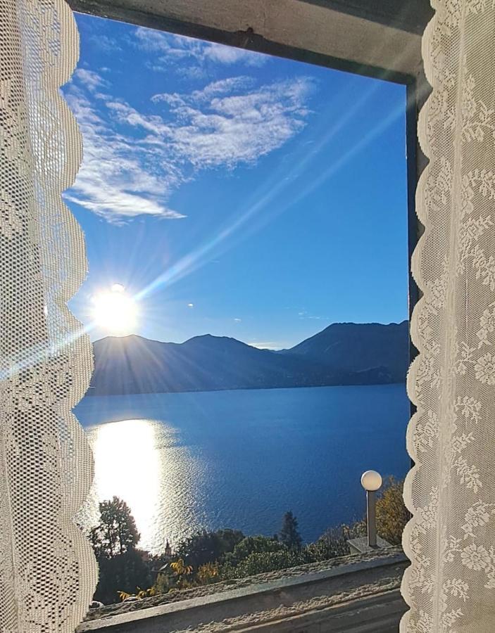 Residenza Le Camelie Lägenhet Oggebio Exteriör bild