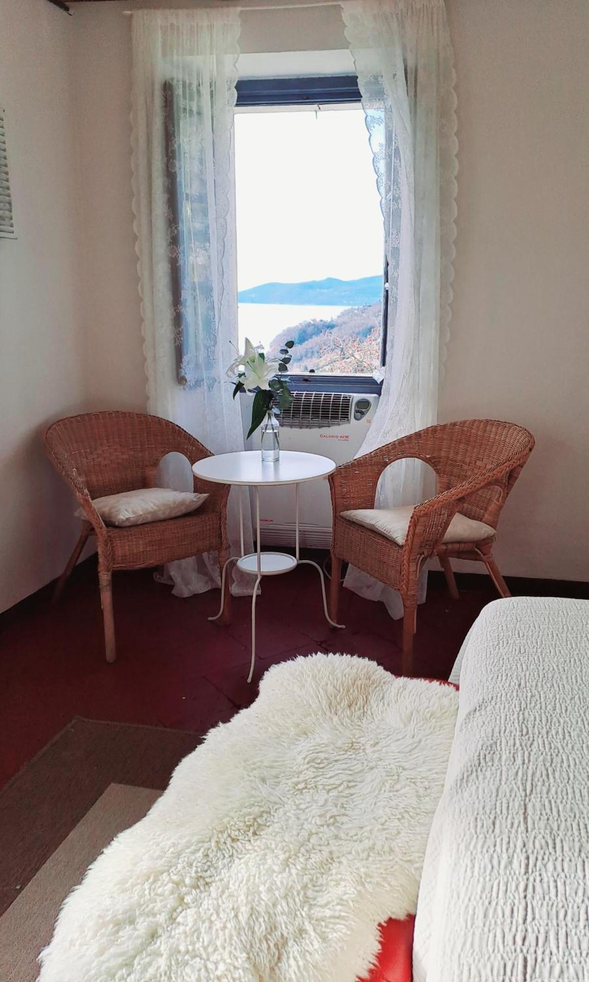 Residenza Le Camelie Lägenhet Oggebio Exteriör bild