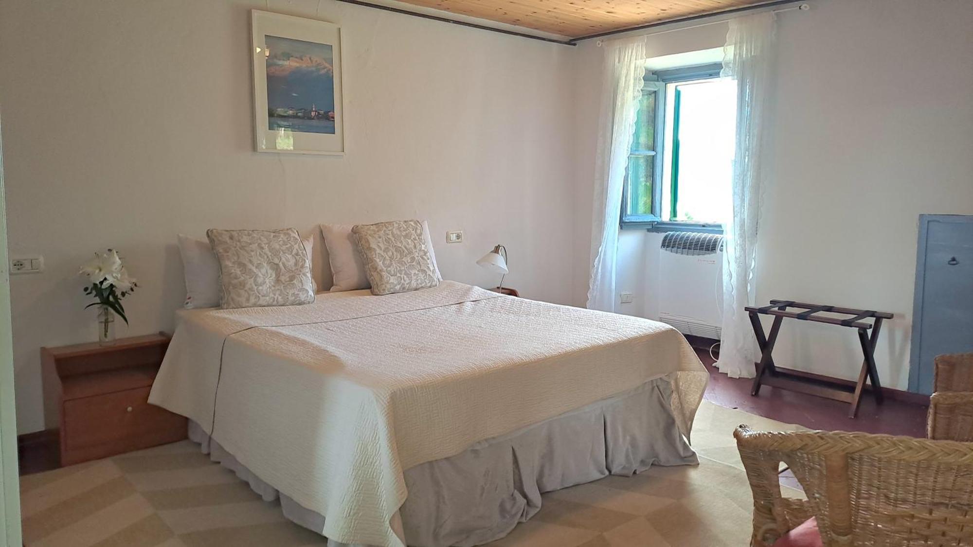 Residenza Le Camelie Lägenhet Oggebio Exteriör bild